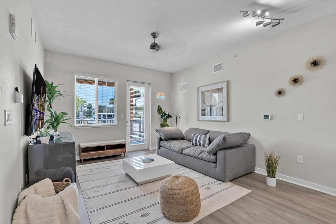 Cozy Retreat 2 Bedroom Hideaway Moments From The Sand Boynton Beach Extérieur photo